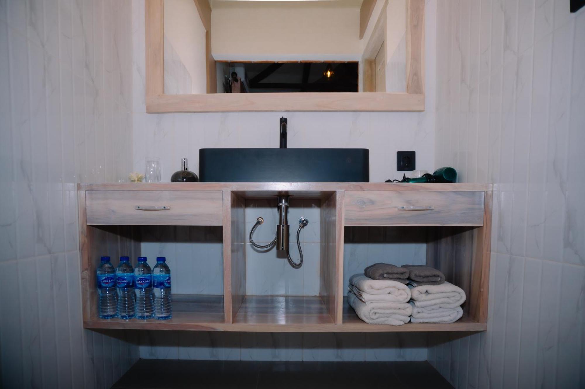 Novia Guest House Lombok-Тетебату Екстер'єр фото